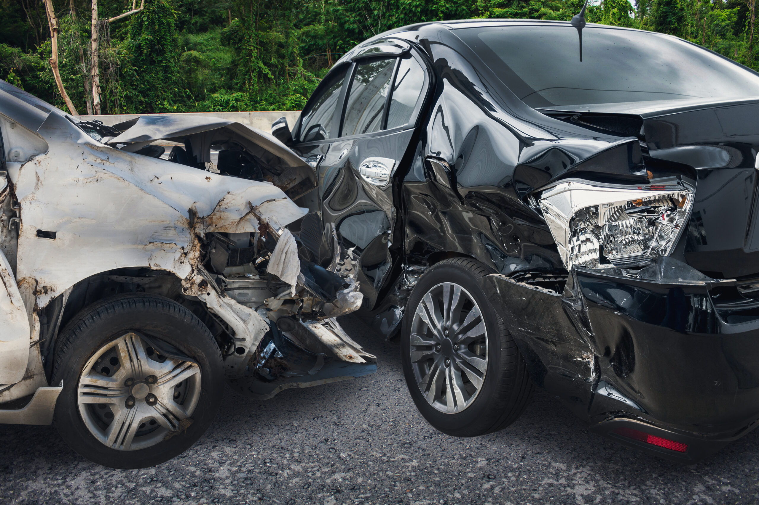 BALTA: ik gadu pēc ceļu satiksmes negadījumiem tiek norakstīti ap 800 auto